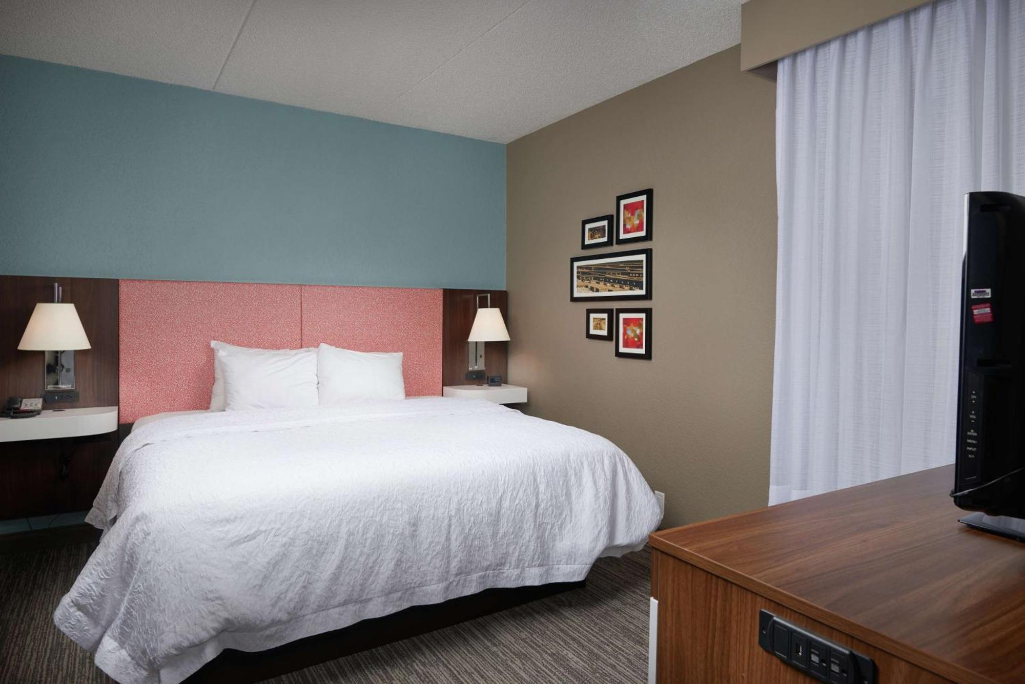 Hampton Inn Хановер Экстерьер фото
