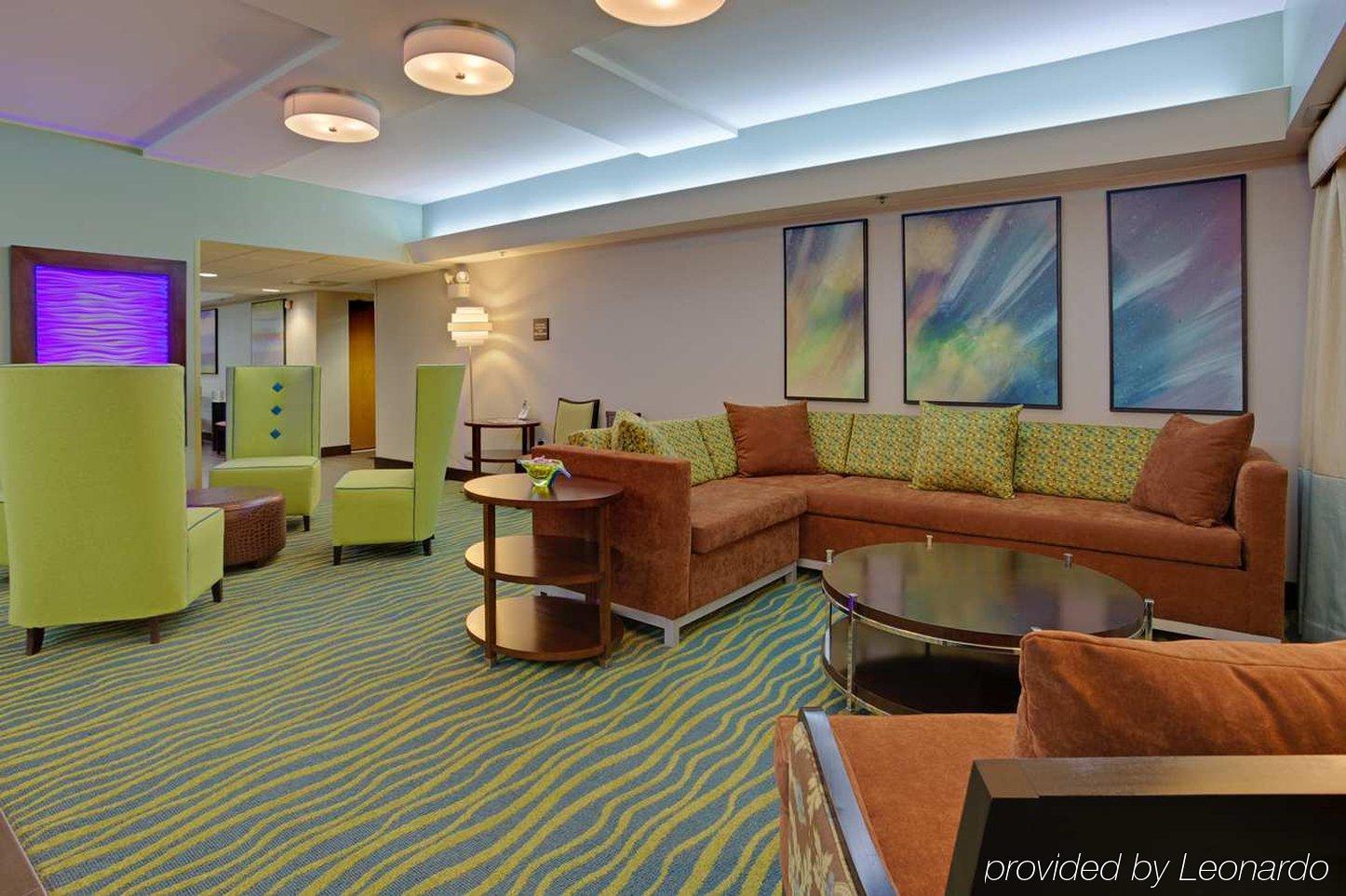 Hampton Inn Хановер Экстерьер фото